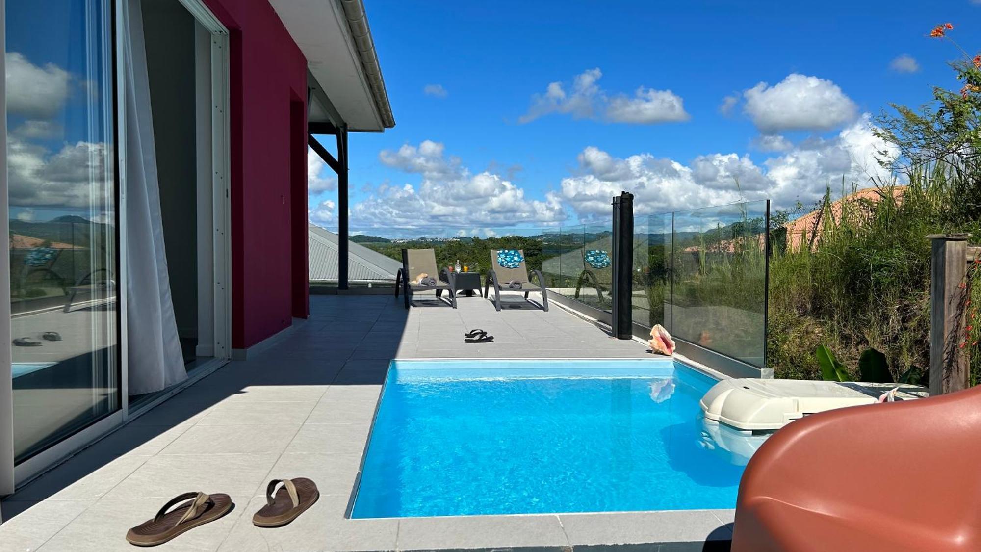 La Villa Jalna Grenadine Deux Chambres Et Piscine Privee Ле-Труаз-Иле Экстерьер фото