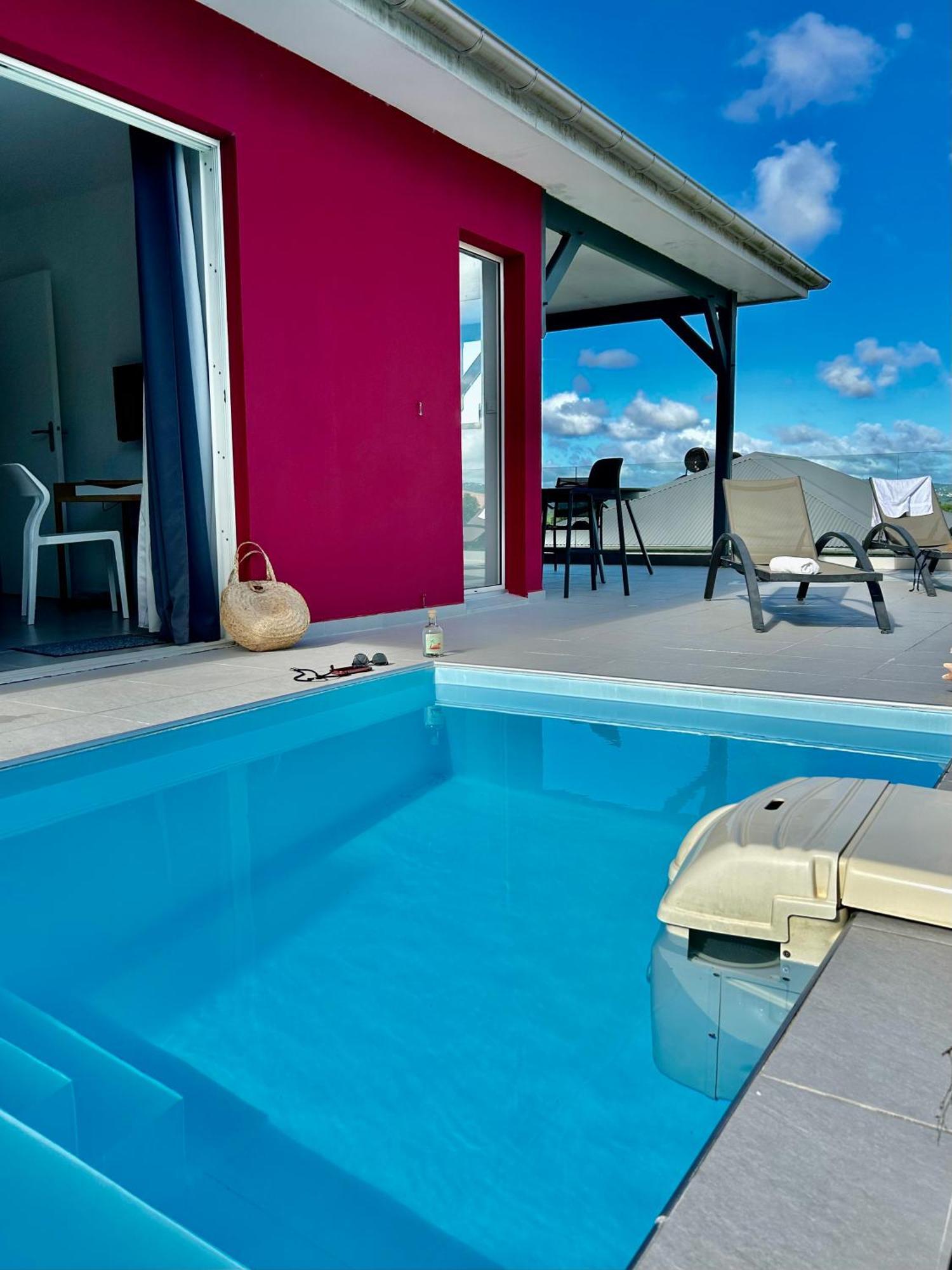 La Villa Jalna Grenadine Deux Chambres Et Piscine Privee Ле-Труаз-Иле Экстерьер фото