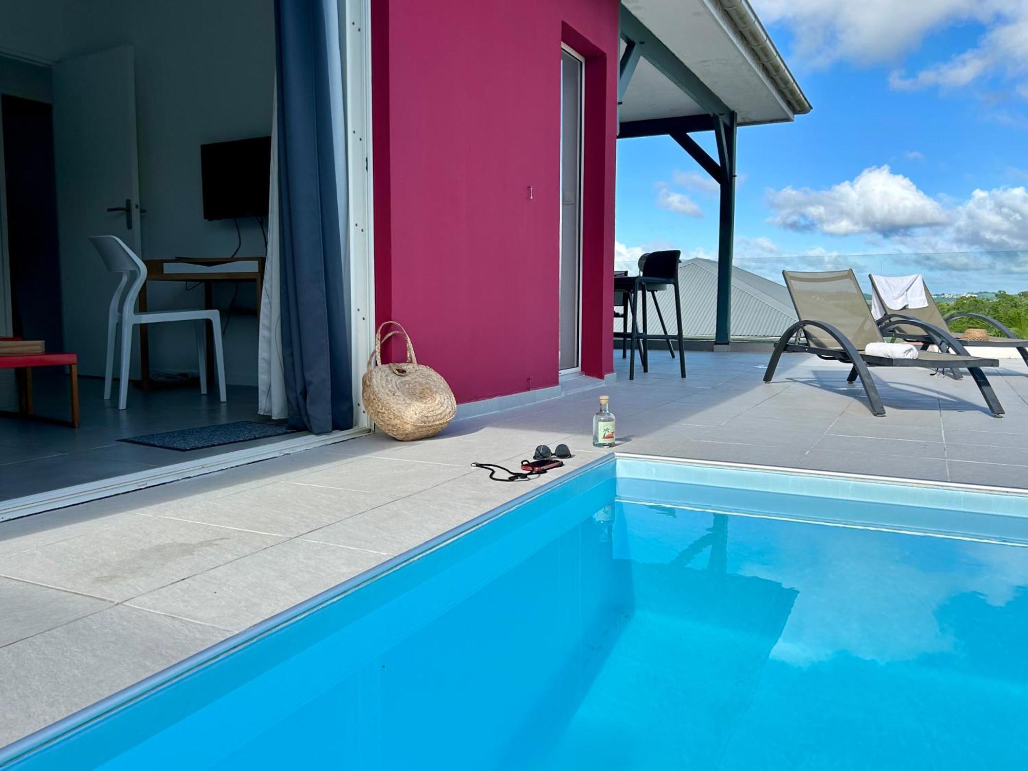 La Villa Jalna Grenadine Deux Chambres Et Piscine Privee Ле-Труаз-Иле Экстерьер фото